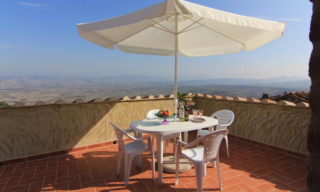 Apartamento La Terrazza Sulla Val D'Orcia Castiglione dʼOrcia Exterior foto